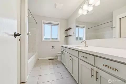 Bath - 6413 152nd Ave E, Sumner, WA 98390 photo 1 of 2