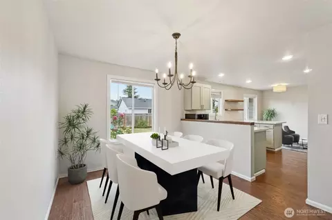 Dining - 6413 152nd Ave E, Sumner, WA 98390 photo 1 of 1