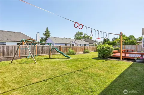 Exterior - 6413 152nd Ave E, Sumner, WA 98390 photo 4 of 7