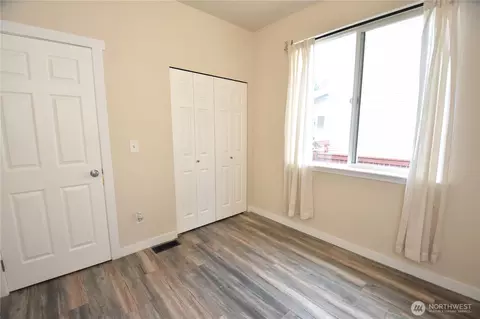 Bedroom - 5815 8th Ave W, Everett, WA 98203 photo 3 of 5