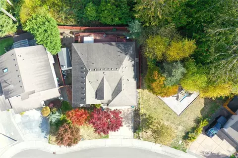View/Area - 5815 8th Ave W, Everett, WA 98203 photo 1 of 2