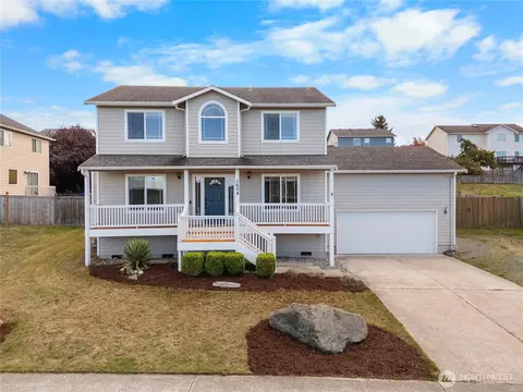 1608 SW Union St, Oak Harbor, WA 98277