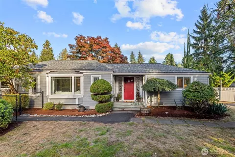 15220 12th Ave NE #15220, Shoreline, WA 98155