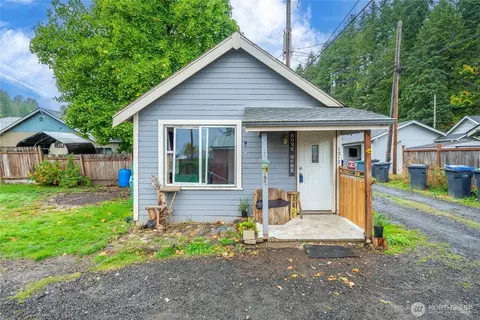 1212 W Railroad Ave, Shelton, WA 98584