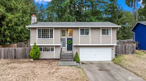 9155 Kristi Ct NW, Bremerton, WA 98311