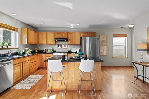 Kitchen - 19002 13th Ave SE, Bothell, WA 98012 photo 2 of 8