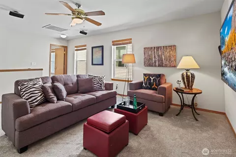 Living - 19002 13th Ave SE, Bothell, WA 98012 photo 4 of 4