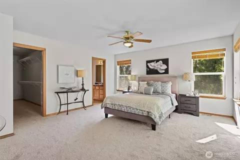 Bedroom - 19002 13th Ave SE, Bothell, WA 98012 photo 1 of 6