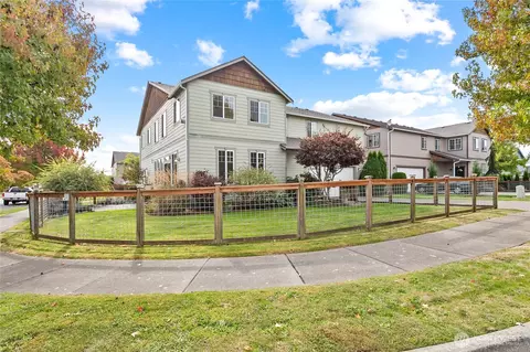 1290 Spruce Cir, Lynden, WA 98264