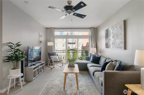 2414 1st Ave #525, Seattle, WA 98121