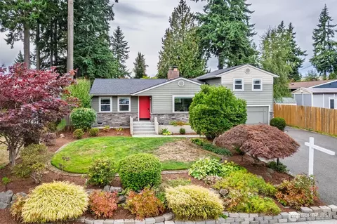 20418 61st Pl W, Lynnwood, WA 98036