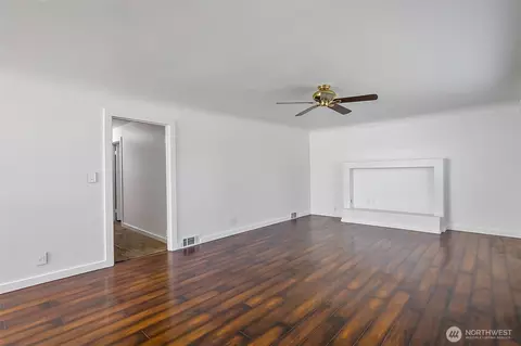 Living - 1102 Lombard Ave, Everett, WA 98201 photo 1 of 8