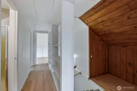 Entry Way - 1102 Lombard Ave, Everett, WA 98201 photo 2 of 2