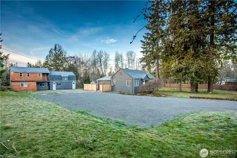604 98th St S, Tacoma, WA 98444