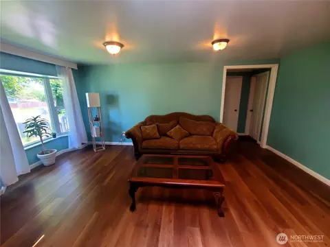 Living - 16 E Intercity Ave, Everett, WA 98208 photo 1 of 3