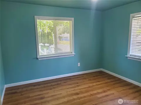 Bedroom - 16 E Intercity Ave, Everett, WA 98208 photo 2 of 2
