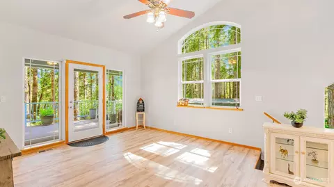 250 E Crest Ln, Grapeview, WA 98546 photo 15