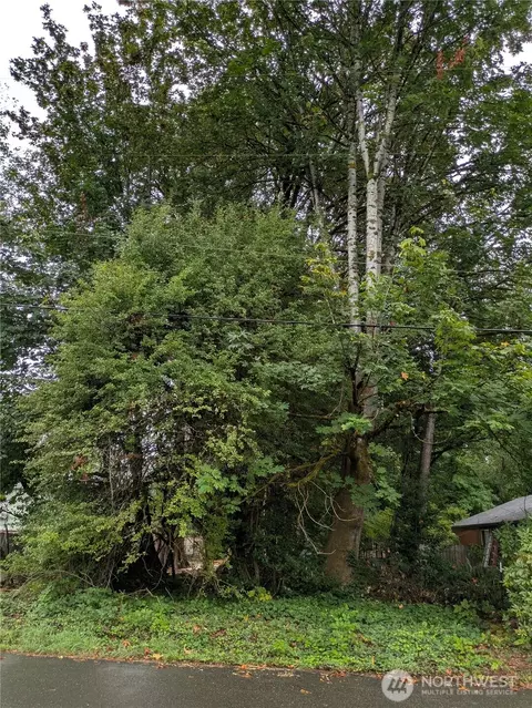 1717 Mccormick St NE, Olympia, WA 98506