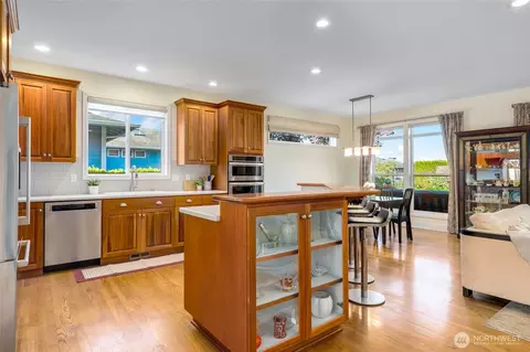 833 Walnut St, Edmonds, WA 98020 photo 10