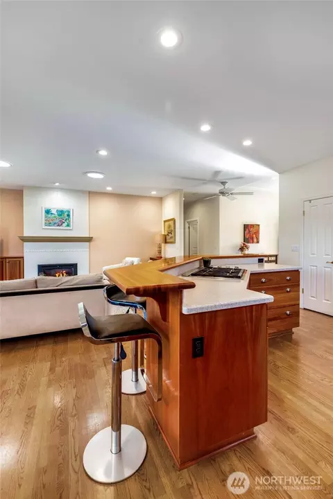 833 Walnut St, Edmonds, WA 98020 photo 15