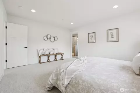 Bedroom - 14 160th Pl SE, Bothell, WA 98012 photo 2 of 4