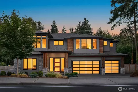 7609 NE 155th St, Kenmore, WA 98028