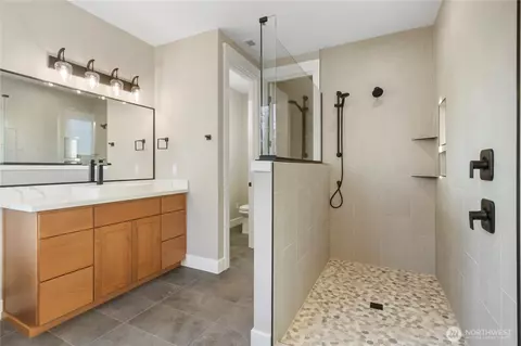 Bath - 1210 267th St E, Spanaway, WA 98387 photo 6 of 8