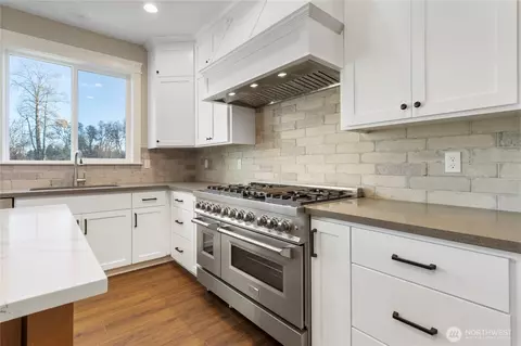 Kitchen - 1210 267th St E, Spanaway, WA 98387 photo 5 of 10