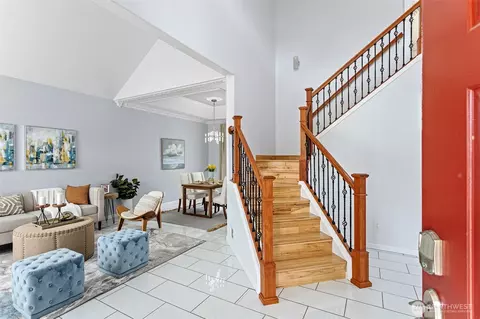 Entry Way - 4307 114th St SE, Everett, WA 98208 photo 1 of 2