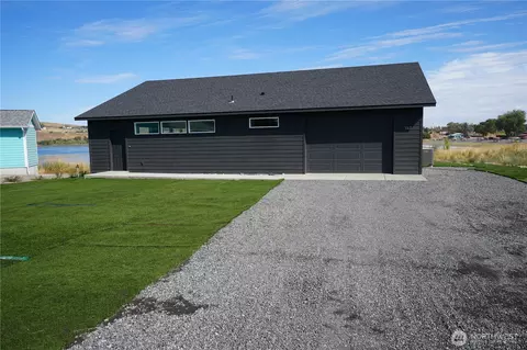 112 N Fir St, Soap Lake, WA 98851