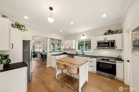 5211 N Winnifred St, Ruston, WA 98407