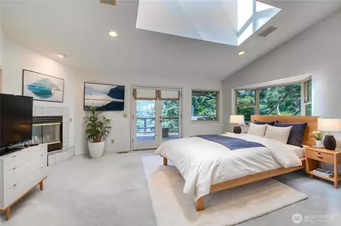 Bedroom - 121 Switchback Rd, Eastsound, WA 98245 photo 2 of 5