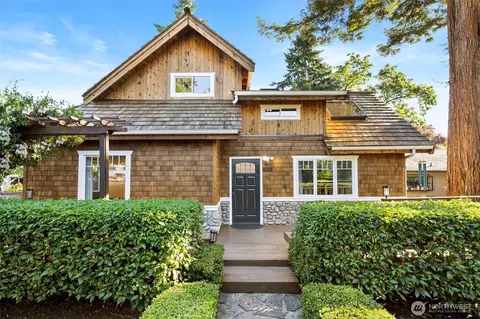 639 12th Ave, Kirkland, WA 98033