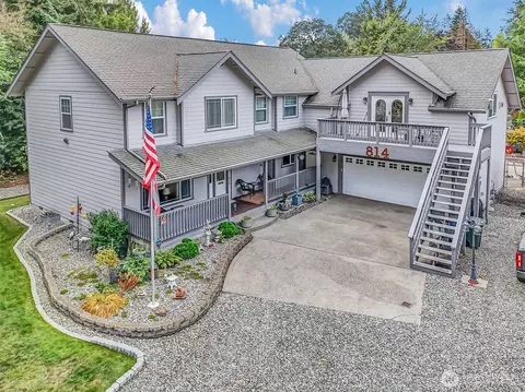 814 105th St S, Tacoma, WA 98444
