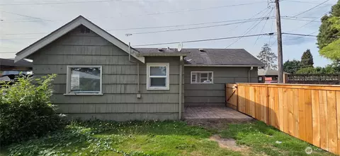 Exterior - 1512 Rainier Ave, Everett, WA 98201 photo 4 of 4