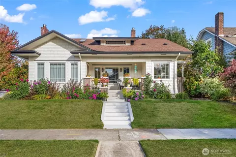1717 N Cedar St, Tacoma, WA 98406
