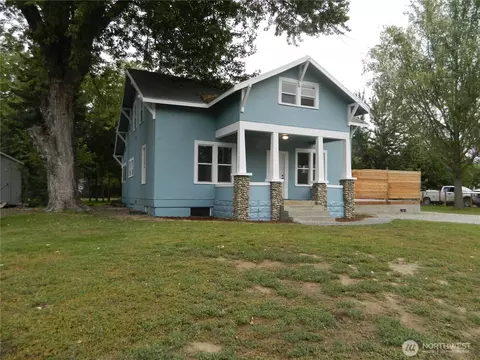 226 2nd St W, Tonasket, WA 98855