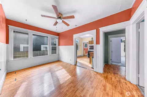 Living - 2118 Hoyt Ave, Everett, WA 98201 photo 5 of 8