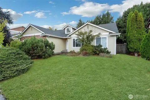 708 16th Pl NW, Puyallup, WA 98371