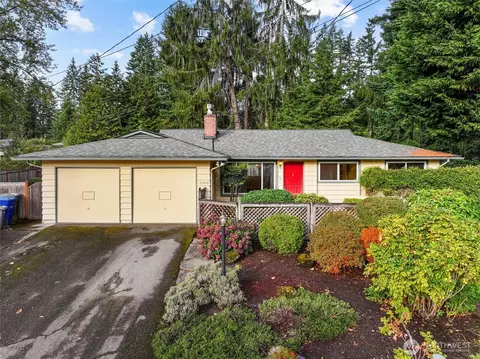 16508 NE 27th Pl, Bellevue, WA 98008