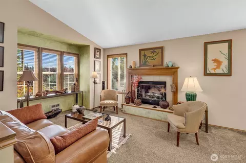 10513 Whitman Ave N, Seattle, WA 98133