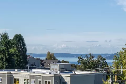 1928 B 10th Ave W, Seattle, WA 98119