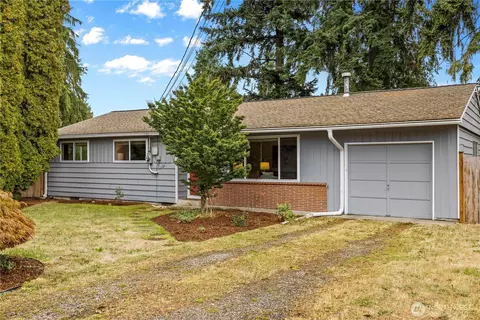 20431 W 20th Pl, Lynnwood, WA 98036