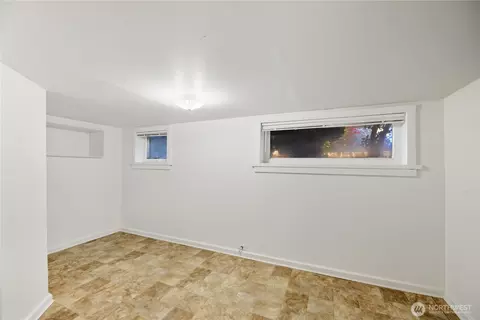 2614 E Spring St, Seattle, WA 98122 photo 28