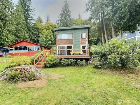 1016 Lake Roesiger Rd, Snohomish, WA 98290
