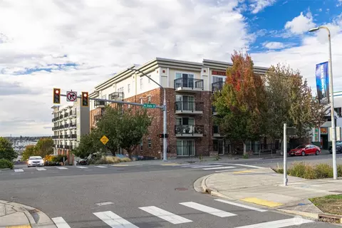 1001 N State St #403, Bellingham, WA 98225