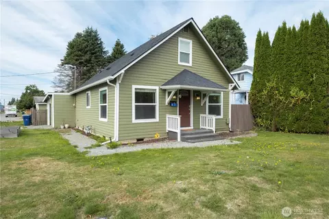 631 S Anacortes St, Burlington, WA 98233