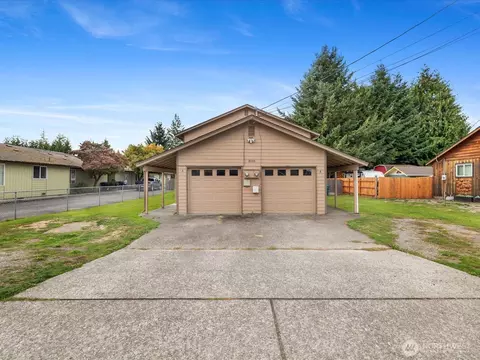 8030 47th Ave NE, Marysville, WA 98270