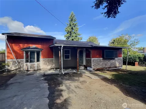 2604 S 122nd St, Seattle, WA 98168