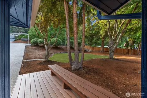 Exterior - 21907 3rd Ave SE, Bothell, WA 98021 photo 2 of 11
